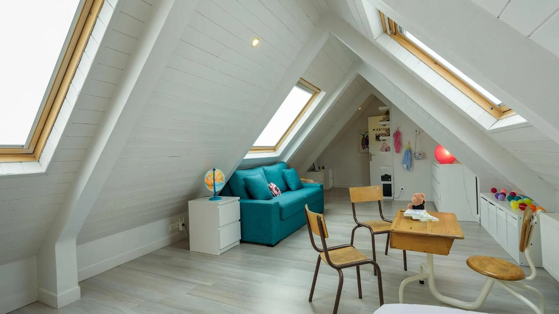 Peaceful Holiday Home In Plouguin With Indoor Pool フランス