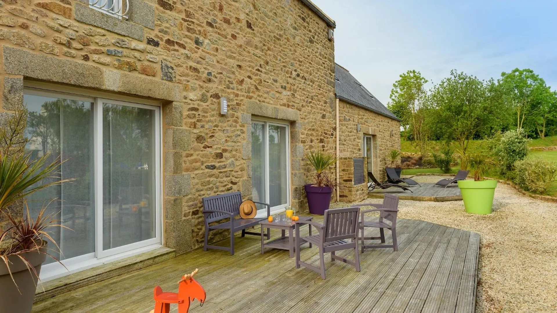 Peaceful Holiday Home In Plouguin With Indoor Pool